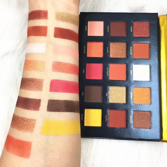 Other - Beauty Glazed Eyeshadow Palette 🌅